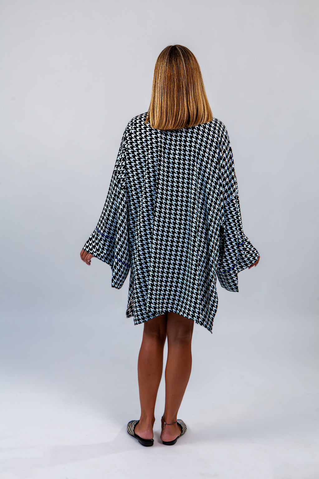 BLUE GOOSE oversized kimono jacket with blue eye details